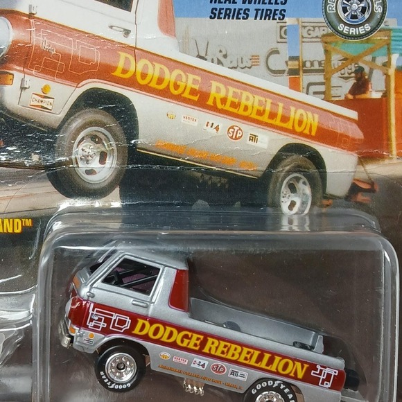 Johnny Lightning Show Stoppers! John Ludwick Dodge Rebellion - Picture 5 of 5